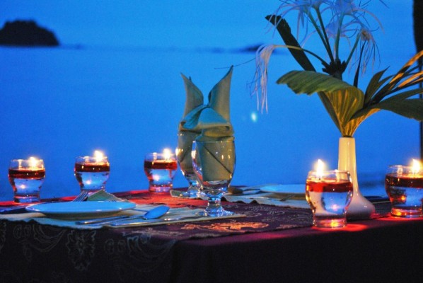 beach candle light